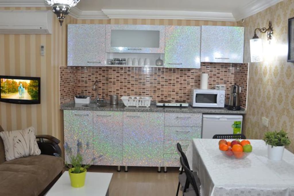 MUTFAK YEMEK MASASI