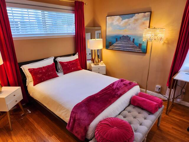 Adorable 3-Bed Home with Garden Oasis