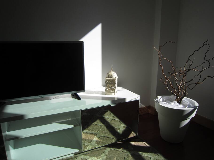 TV and decor