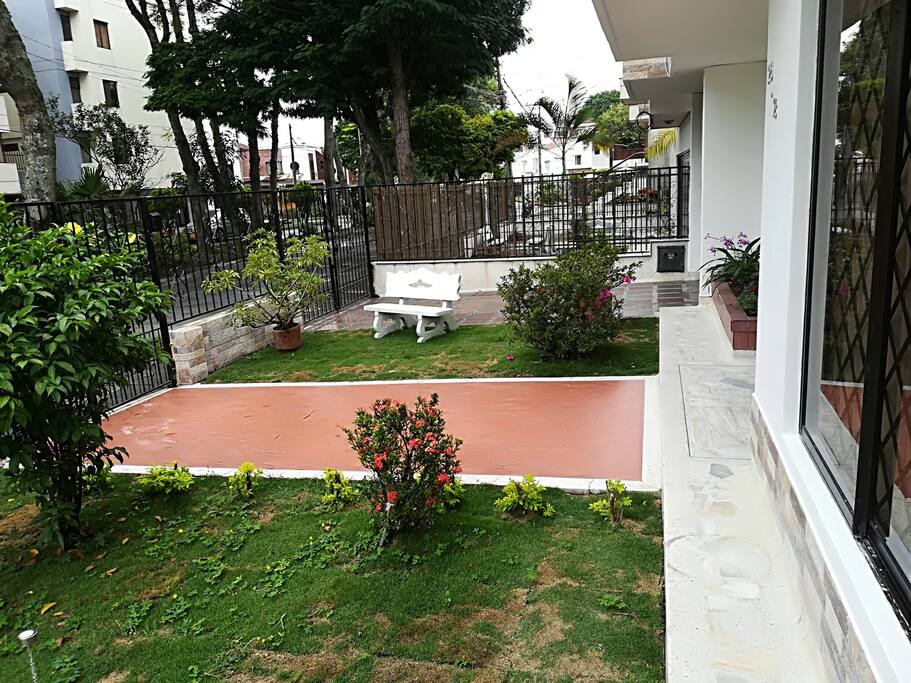 jardin frente