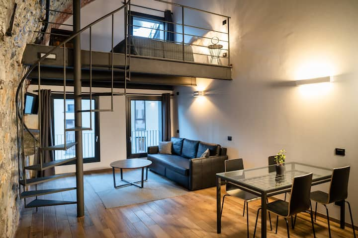 Charming studio loft, parking spot