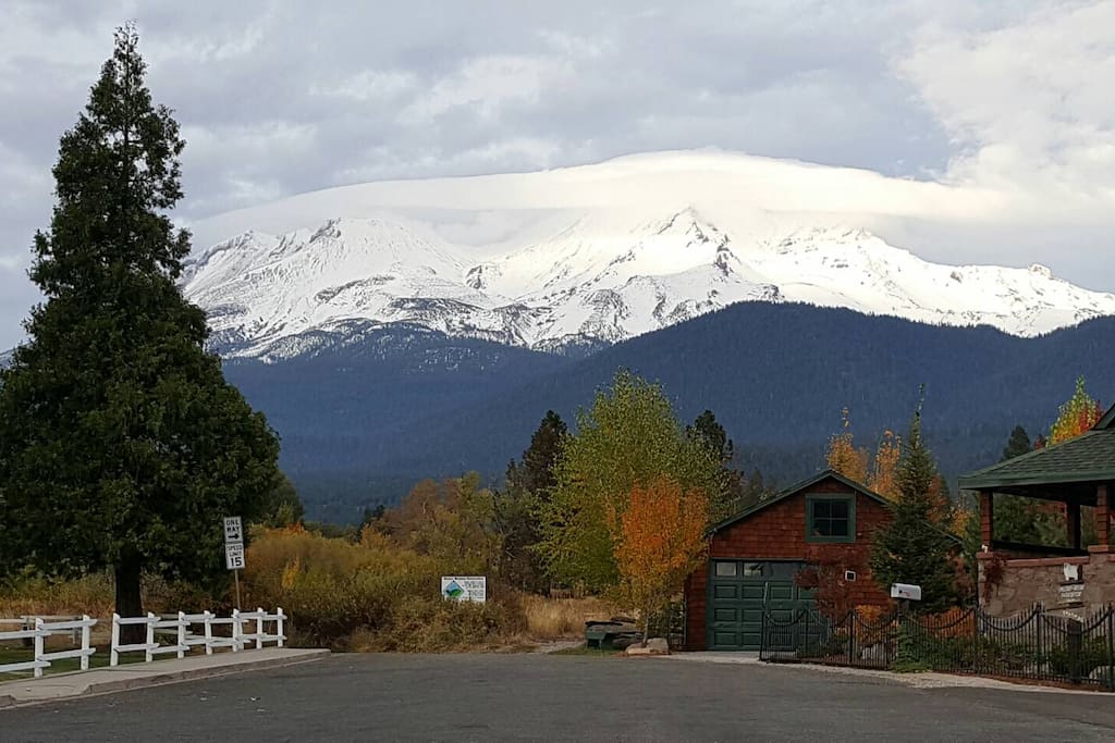 C, Downtown Mt Shasta Room From 65 Townhouses for Rent in Mount