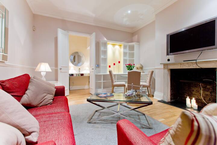Bright and Luxury 2 Bedroom and 2 Bathroom near Sloane Square gallery image 4