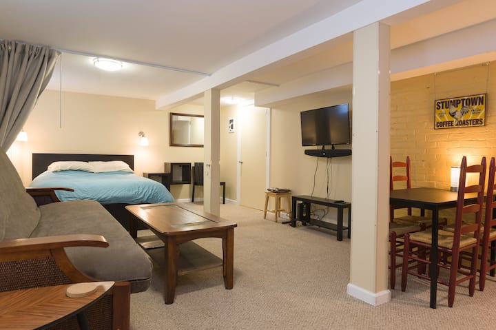 Se Pdx Apt, Great Location, Full Kitchen, Private! - Portland