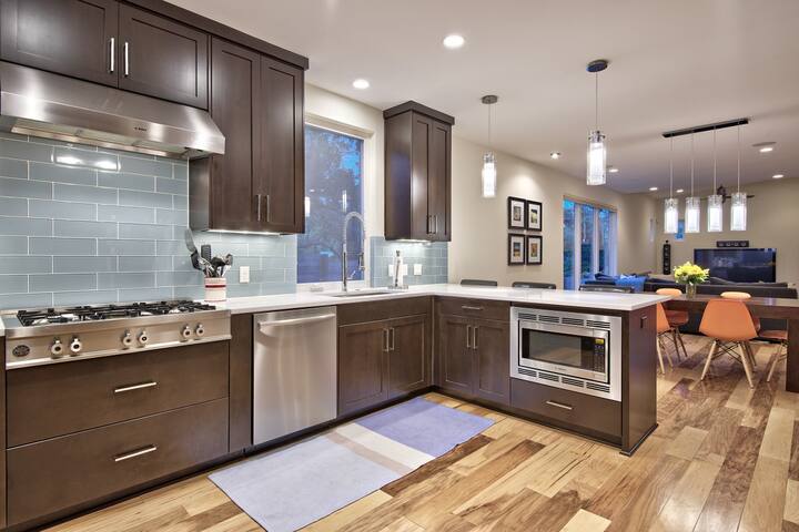 New Modern Luxury Huge 5BR Villa gallery image 2