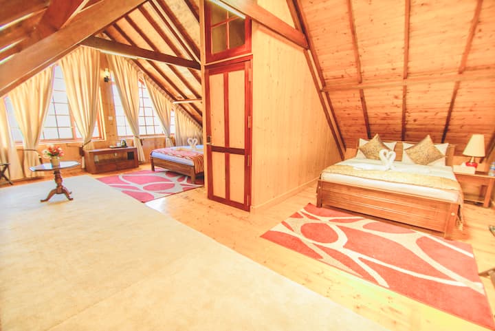 Cinnamon Room