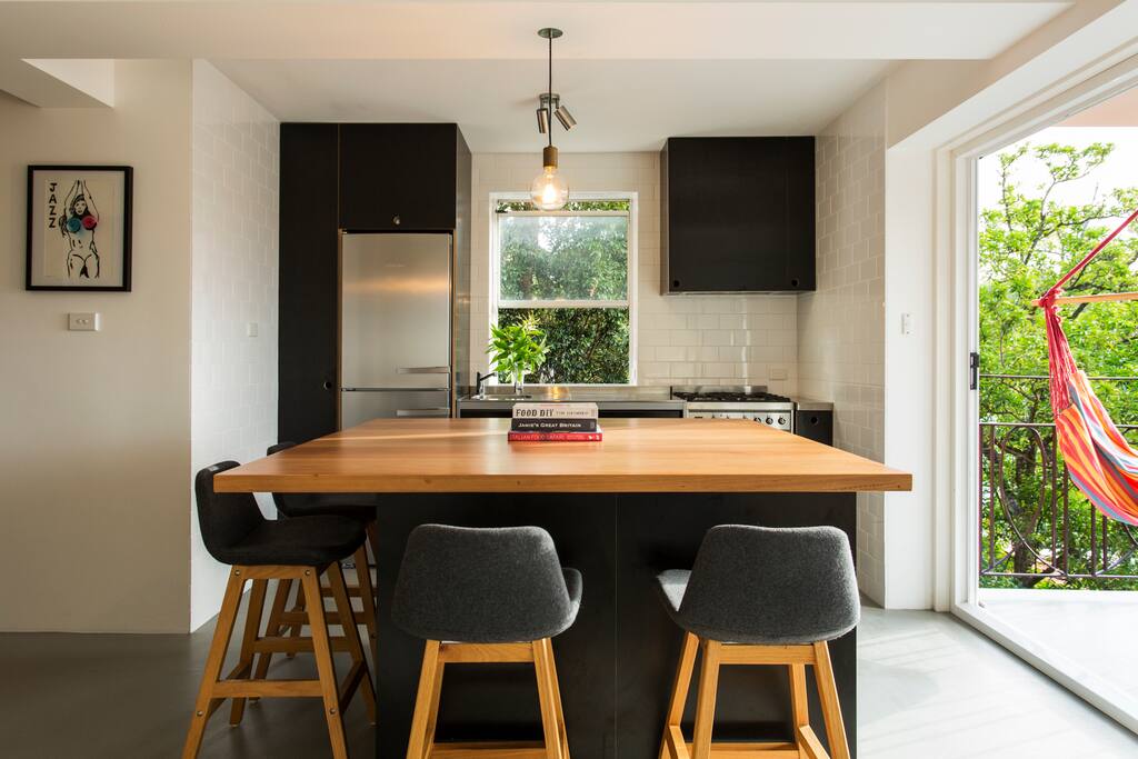 Open plan / galley style kitchen