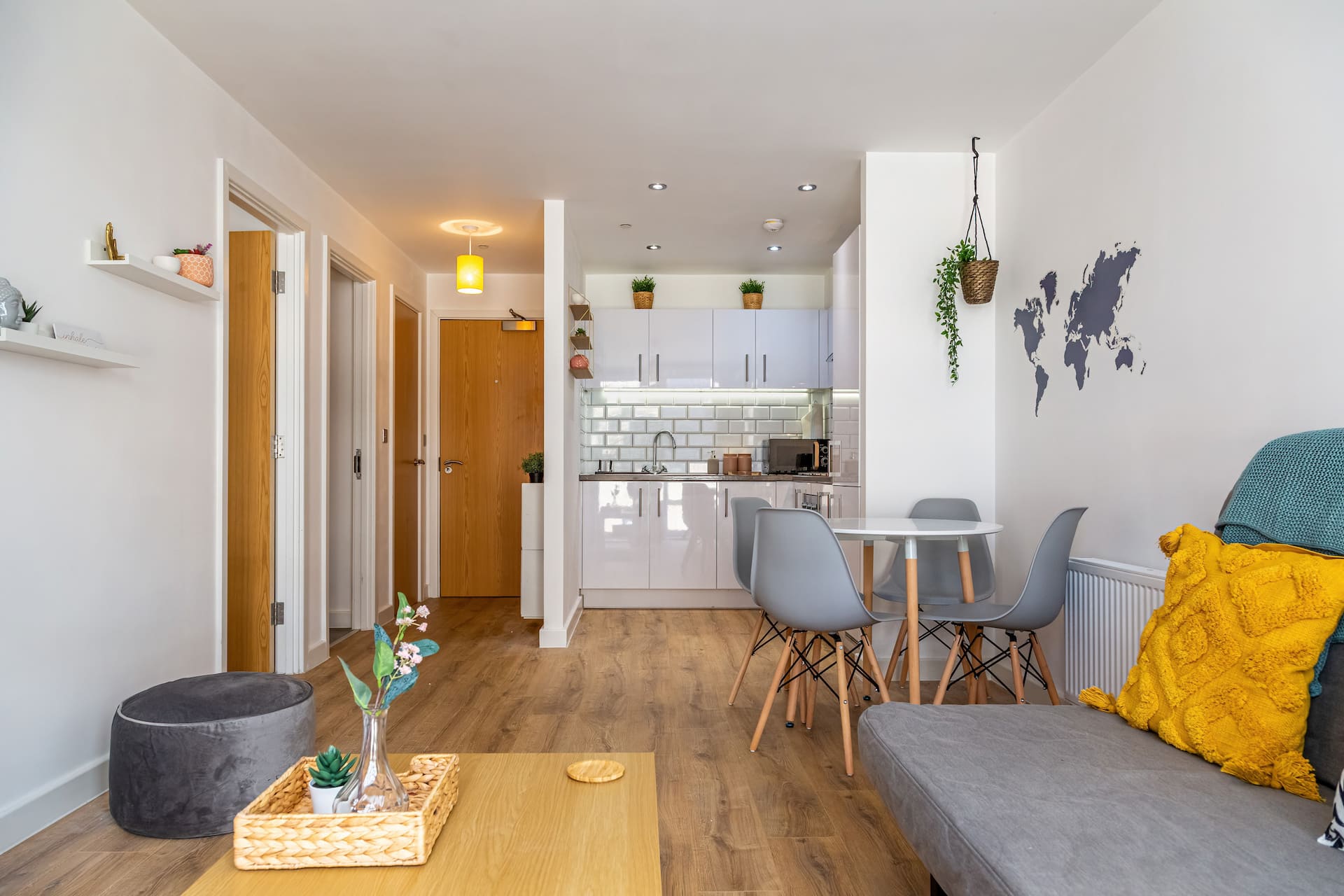 Natural Light City Center Pad