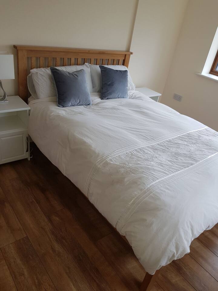 Spacious, modern home Houses for Rent in CarrickOnShannon, County