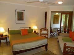 30+Hibiscus+Resort-Relaxed%2BCentral%21