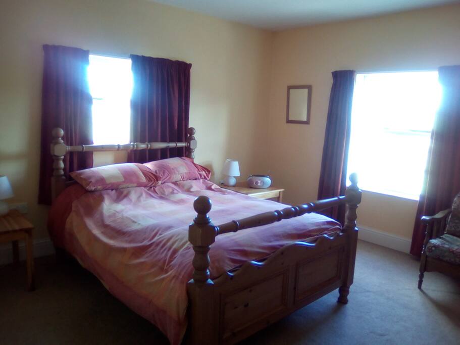 Double or family room,ensuite bathroom to left