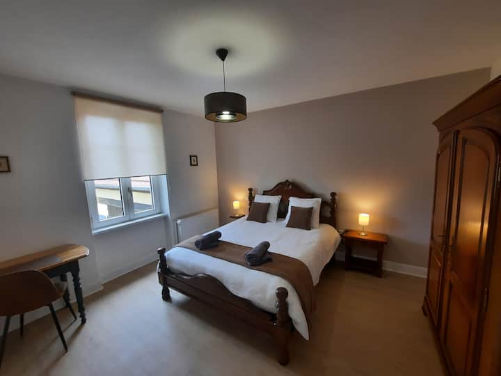 Silid - tulugan 3 na may higaan 160x190