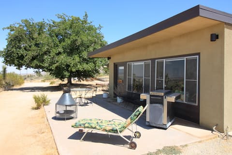 Joshua Tree Modern Guest House