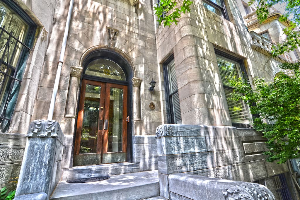 Tall and Airy Dupont Circle Apt for 6 Apartments for Rent in