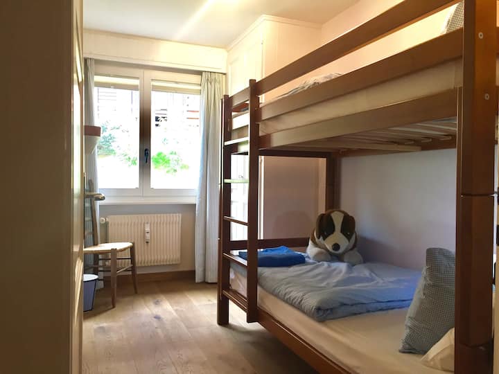 上下铺房间（全长床）