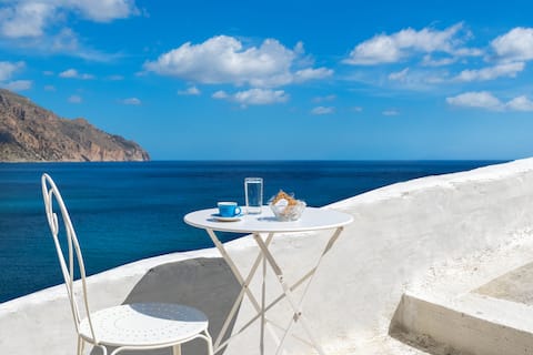 villa Diafani, Eirini