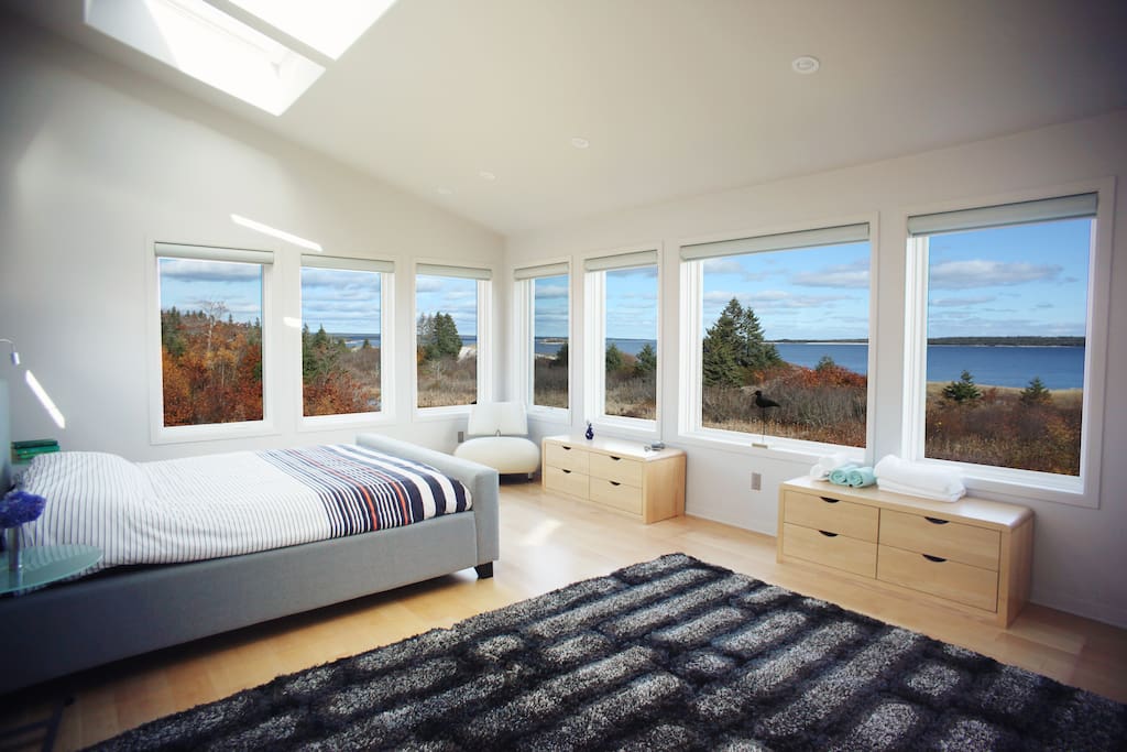First bedroom with panoramic ocean view and big skylights.