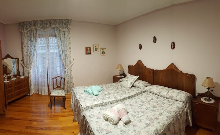 HABITACIÓN PRIMERA PLANTA, DOS CAMAS DE 1,5