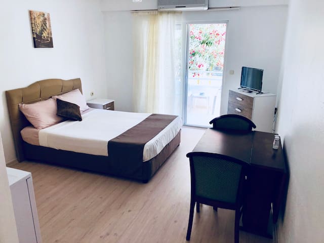 Studio Room (G.Floor No 102)