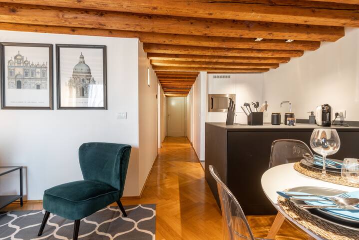 Canal View – Guglie Bridge gallery image 5