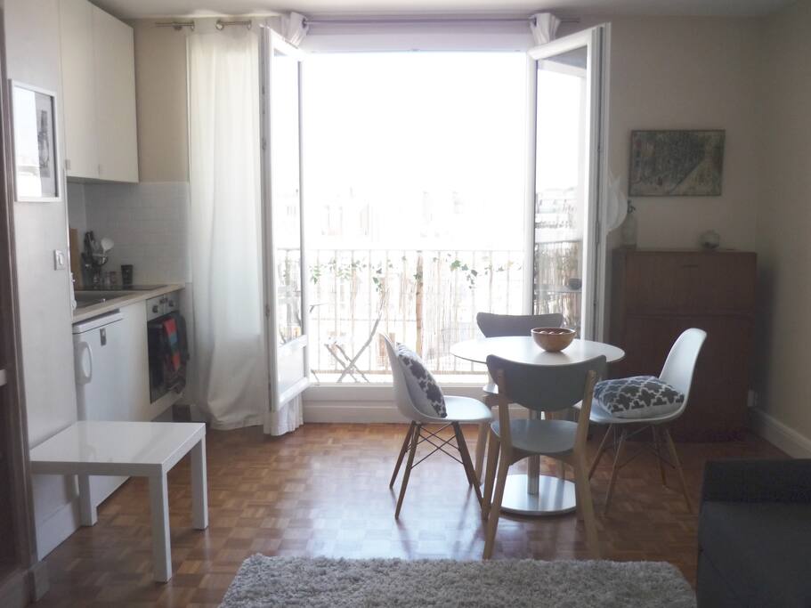 Vue de la pièce côté cuisine