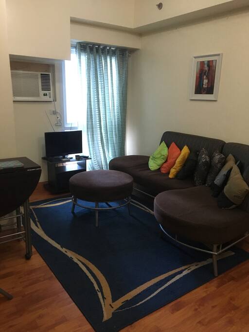 Spacious living room