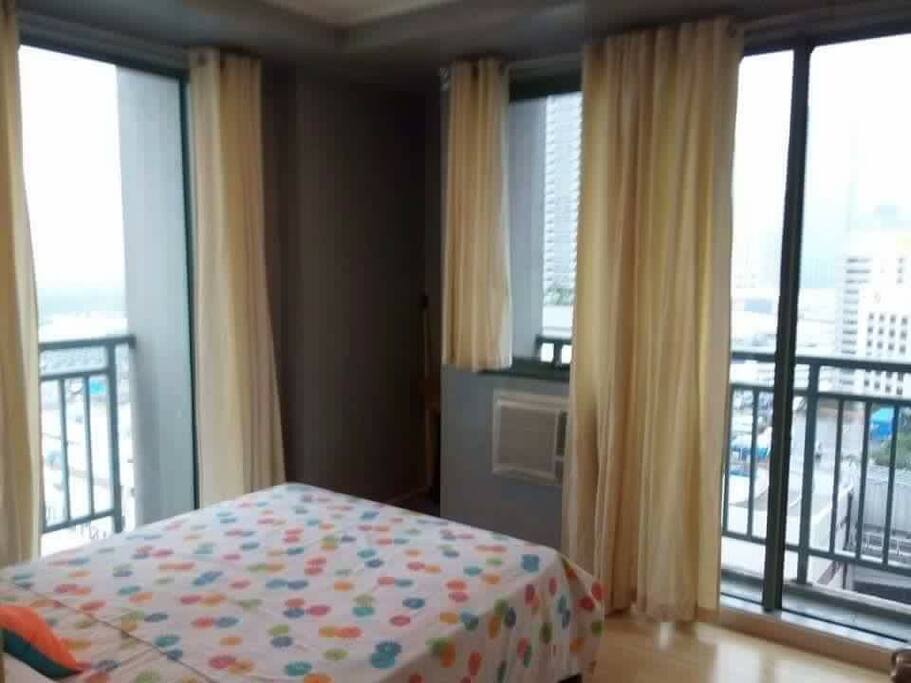 Room 2 with 2 balconies