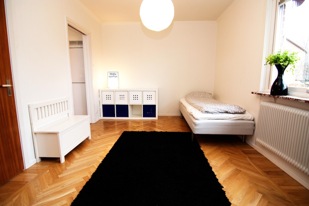 غرفة النوم/غرفة النوم