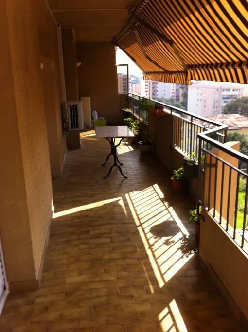 GRANDE TERRASSE PRINCIPALE