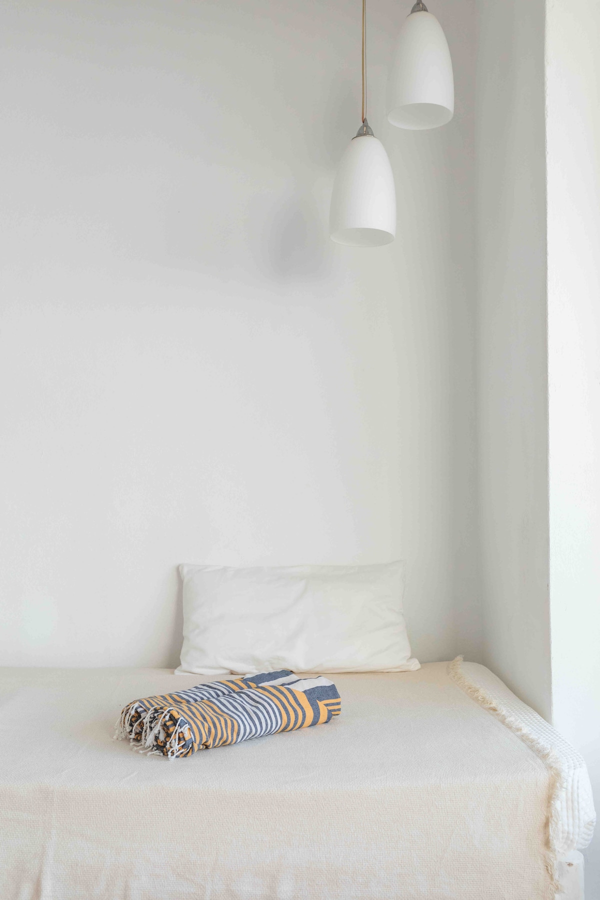 Vychutnajte si sklenenú miestnosť; plážové uteráky