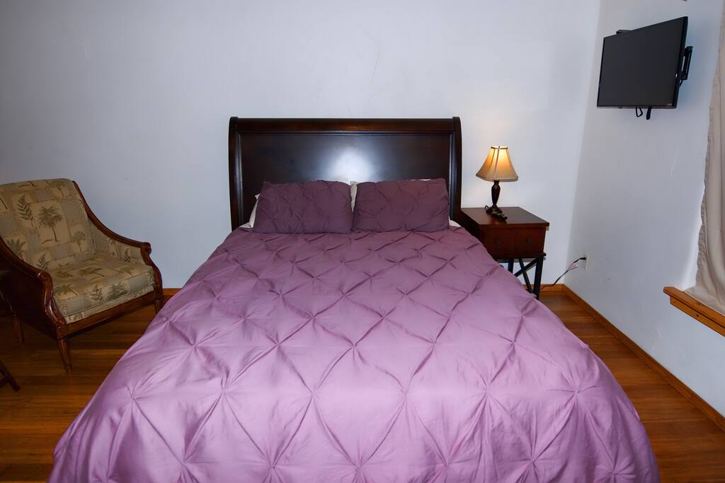 Queen Bed