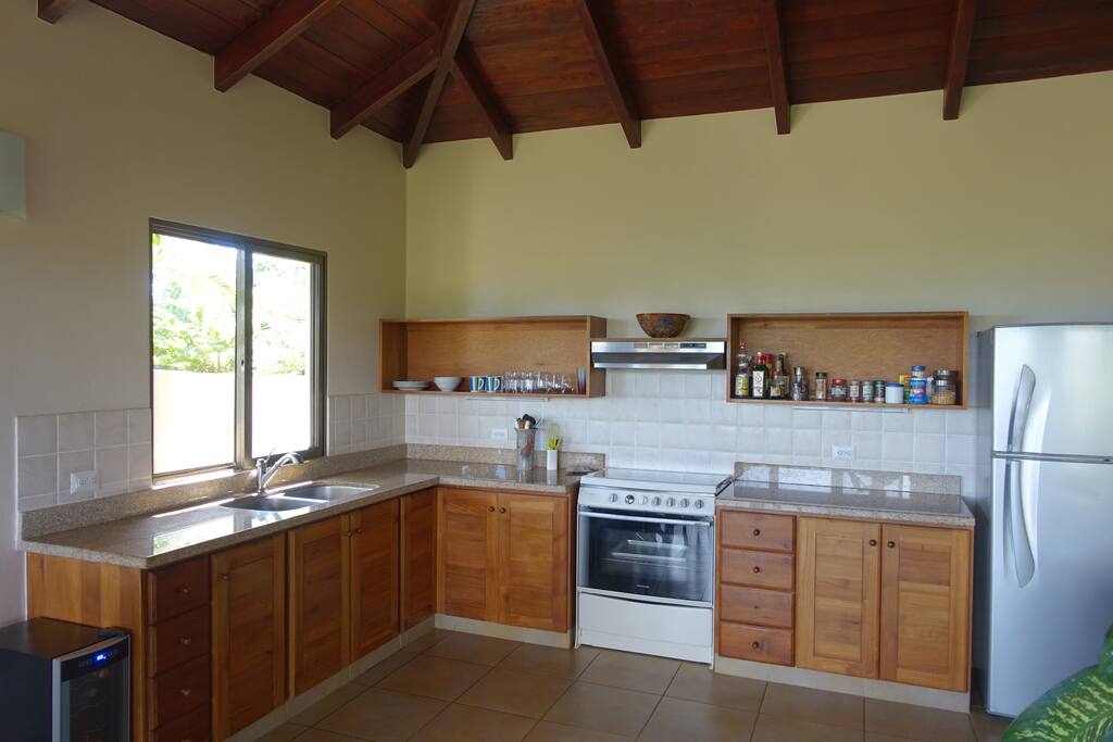 Fully equipped kitchen