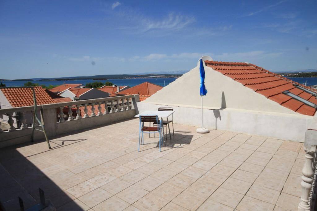 Terrace, Surface: 42 m²