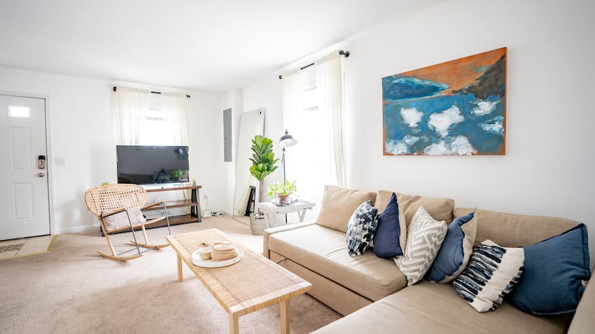 Central AC House by Hard Rock Casino