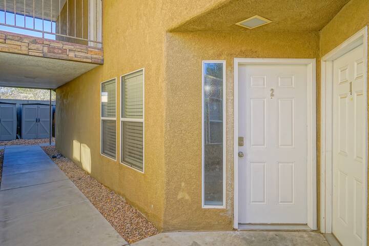 Abq Uptown Condo 2bd 1ba Near I 40 Pet Friendly Apartments