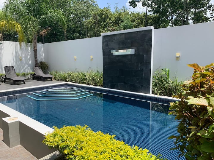 Honduras Holiday Rentals & Homes Airbnb