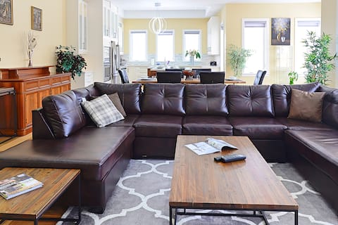 Executive Villa - Year Round Swim Spa & Game Room