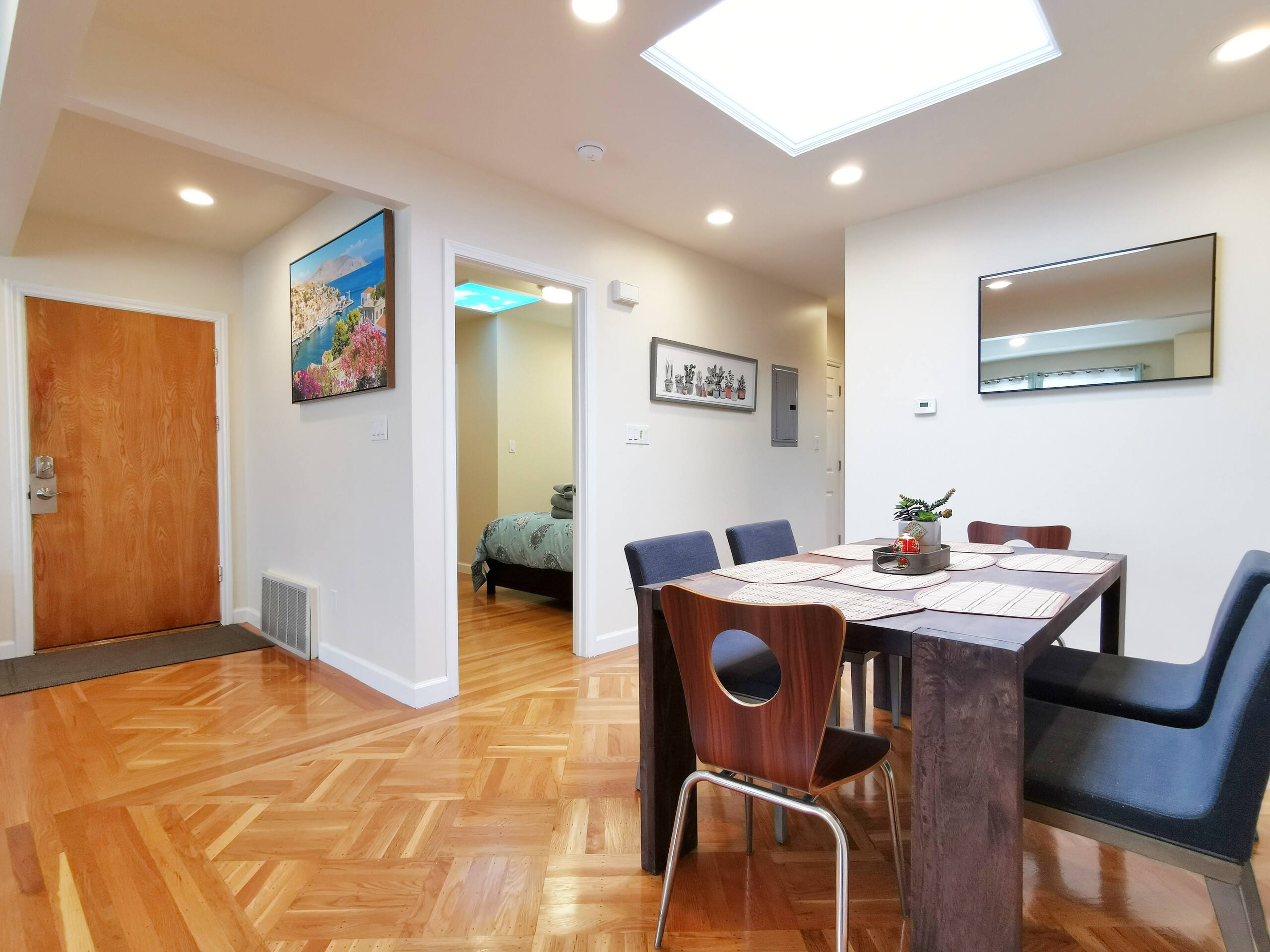 Townhouse in San Francisco · ★4.9 · 3 bedrooms · 3 beds · 3 baths - Image 12