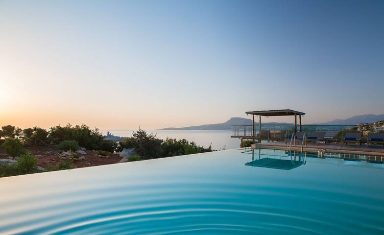 Olea Prime-Heated Pool gallery image 5