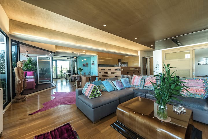 Luxurious penthouse Bangkok center