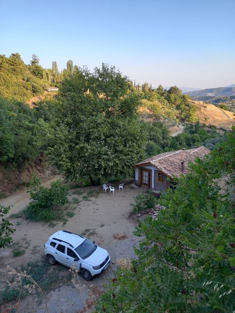 A home in a quiet nature that is detached