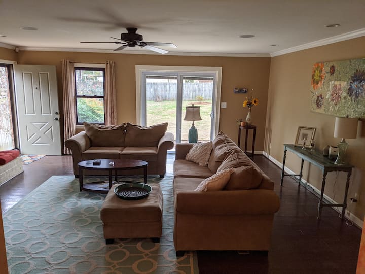 Concord Cozy Home! - Harrisburg, NC