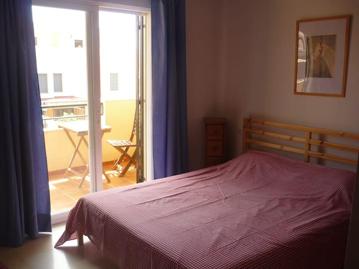 חדר שינה ראשי, חדר רחצה צמוד

חדר שינה ראשי עם חדר רחצה צמוד

חדר שינה ראשי עם חדר רחצה צמוד
