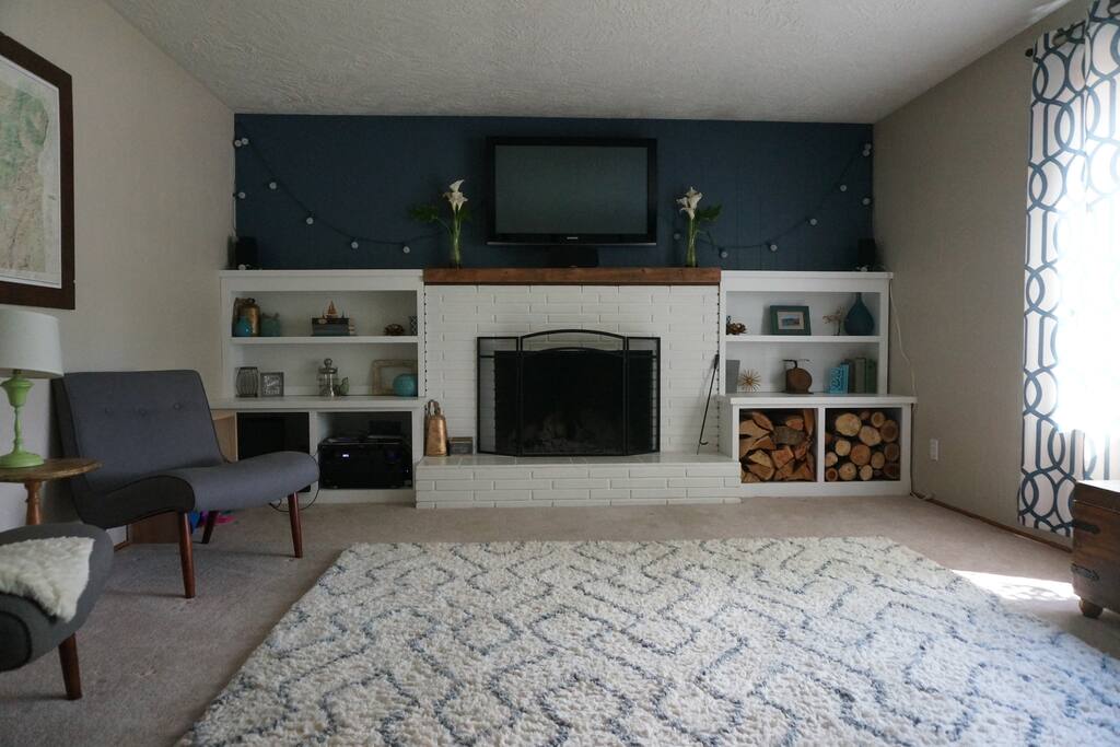 Cozy living room with full entertainment surround sound and apple tv