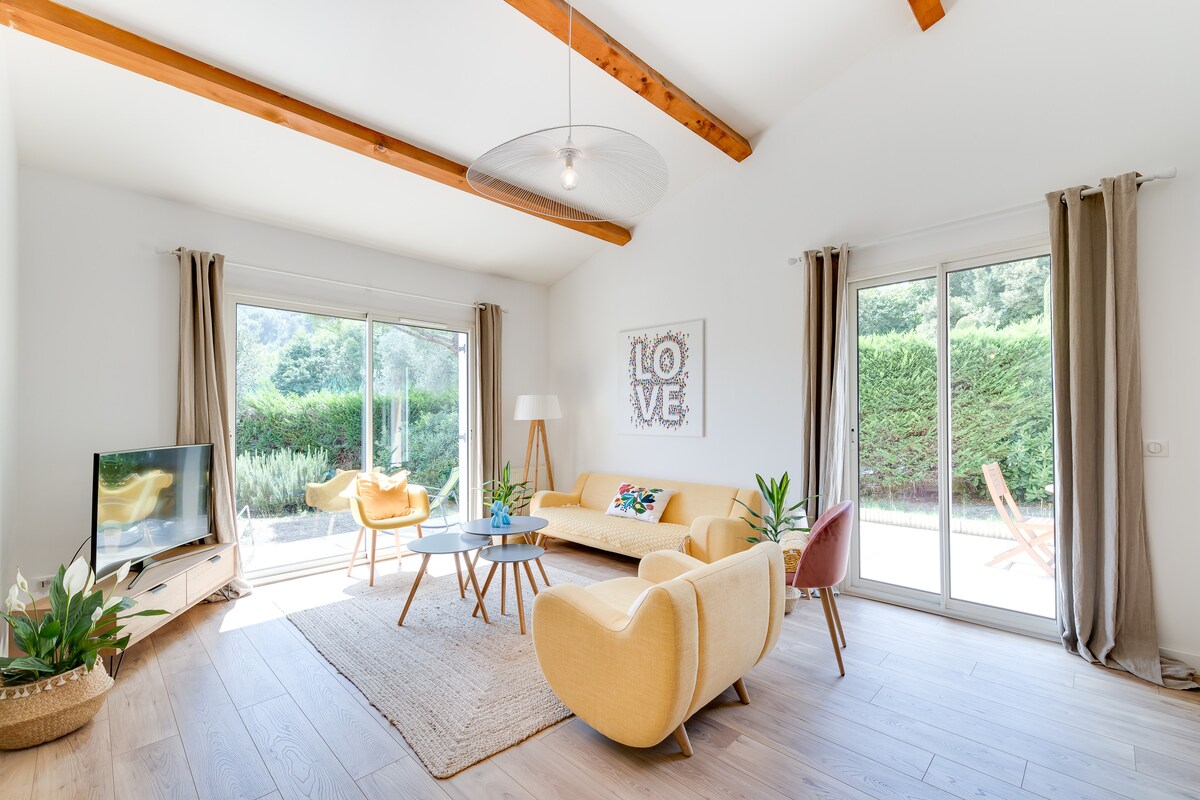 Successful Airbnb property: House of Sarah & Nicolas in Eze ! Happy place ! in Èze