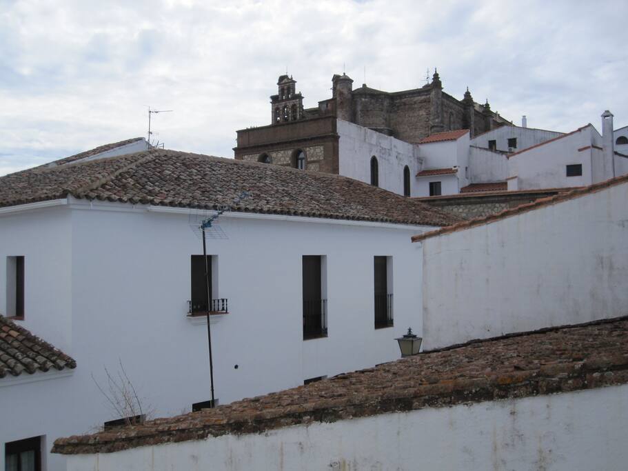 VISTAS DESDE EL BALCON O TERRAZA