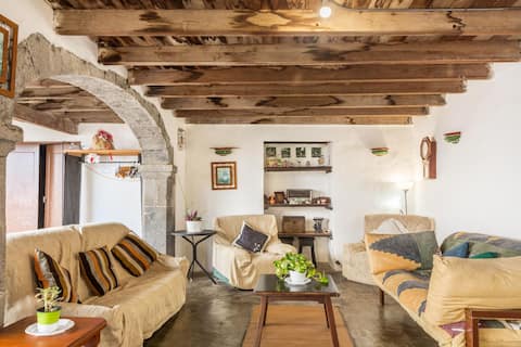 Buen Lugar Chicken House