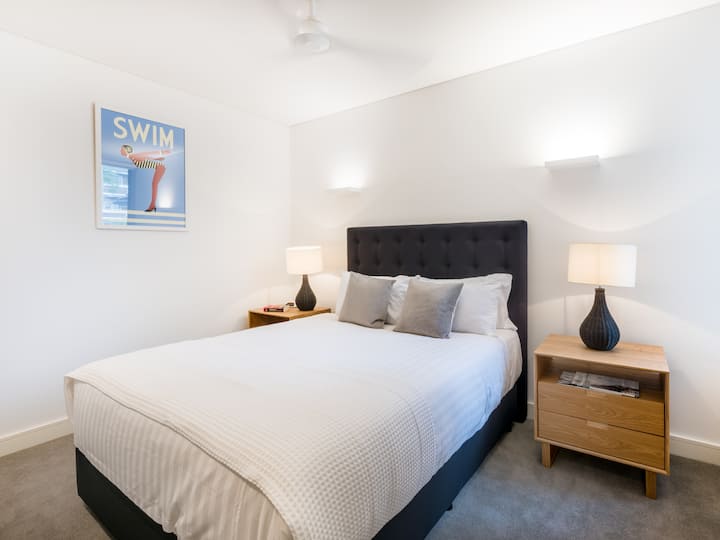 Po kërkon një gjumë të këndshëm netësh me çarçafë të klasit të hotelit