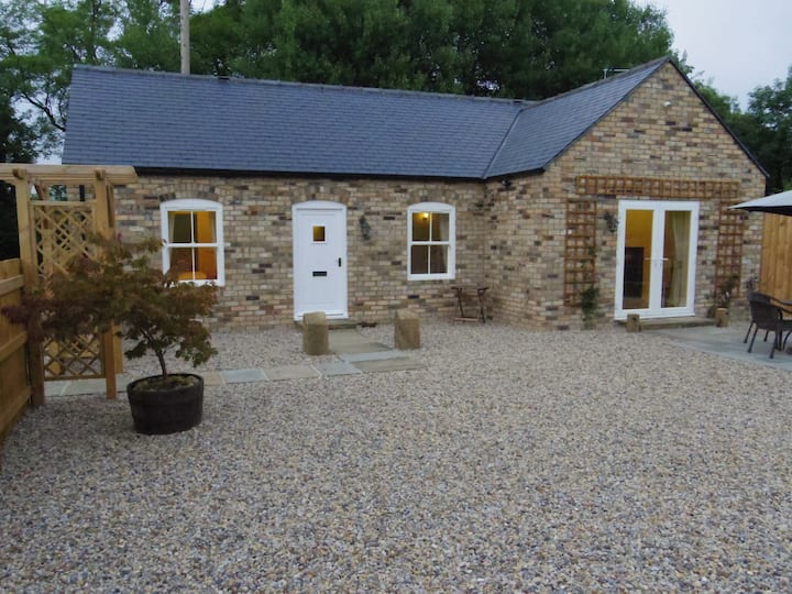 Durham Luxury Country Cottage Bungalows for Rent in Hunwick, County