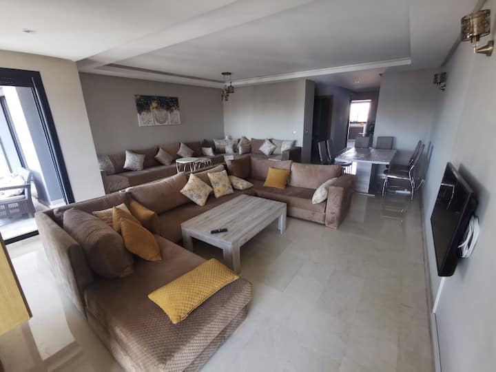 Stunning Apartment in the heart of Casablanca Apartments for Rent in